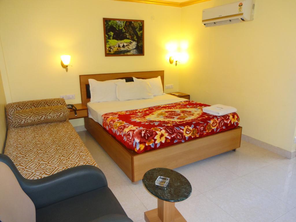 Hotel Nahar Manchester Inn Coimbatore Quarto foto