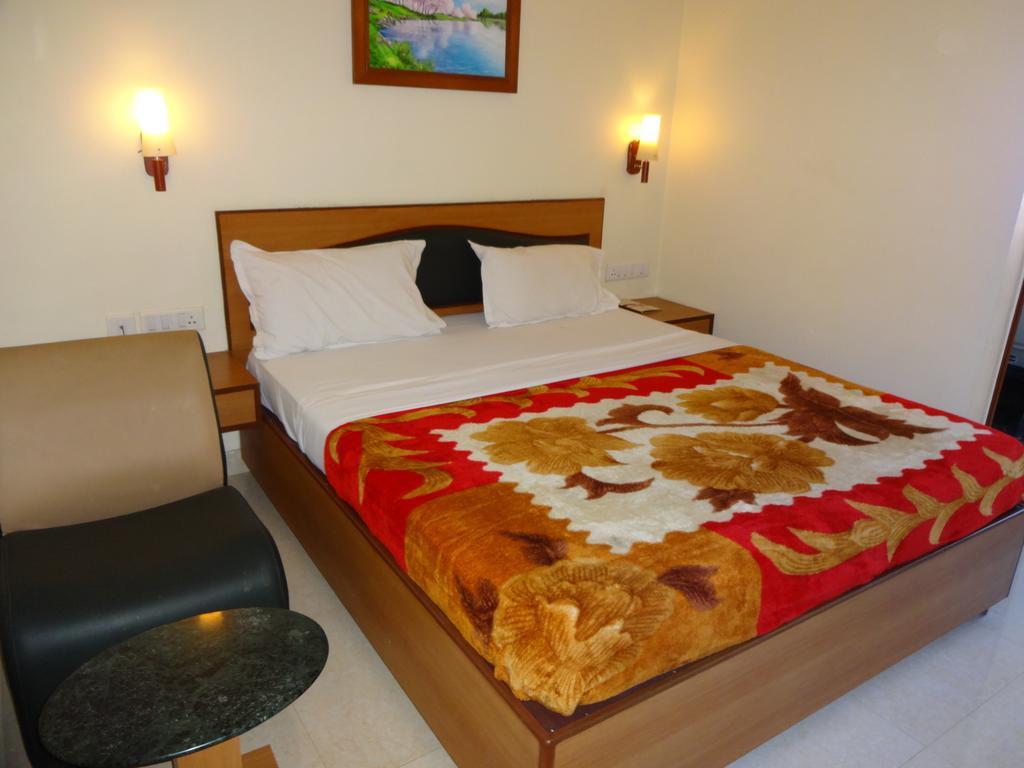 Hotel Nahar Manchester Inn Coimbatore Exterior foto