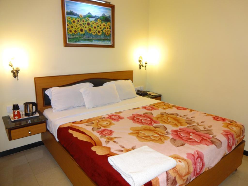 Hotel Nahar Manchester Inn Coimbatore Exterior foto